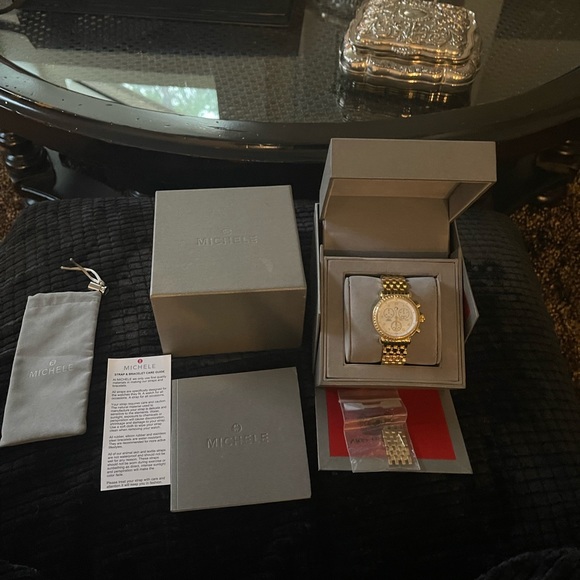 Michele CSX gold with diamonds in the bezel - Picture 6 of 16